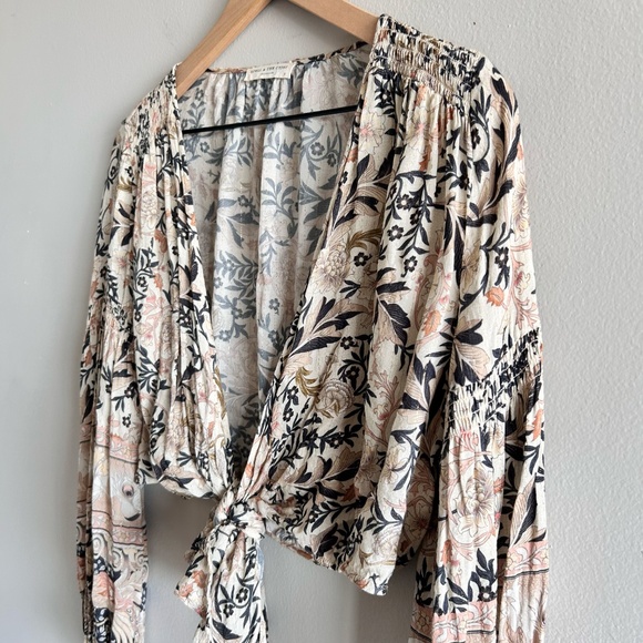 Spell & The Gypsy Collective Oasis Tie Top, Size Small 🌸✨ - Picture 10 of 16